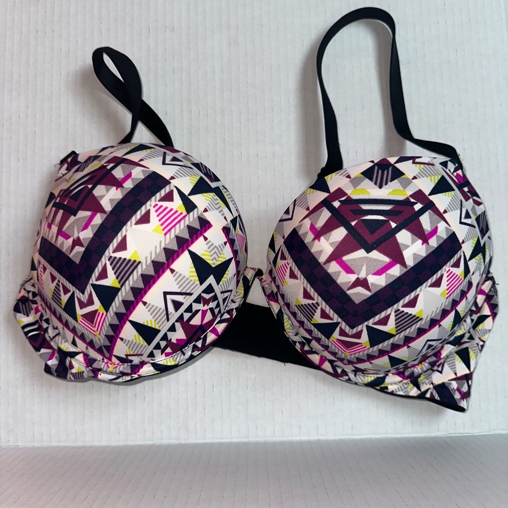 Victoria's Secret Geometric Push-Up Bra in Pink, Black & White